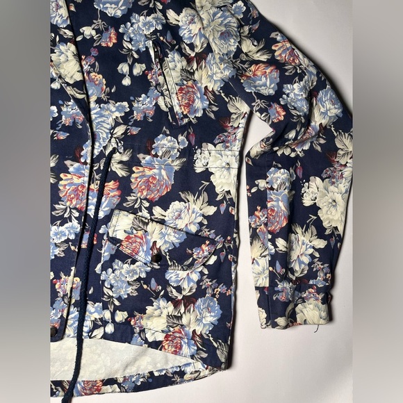 MARGOT NAVY FLORAL JACKET - Picture 2 of 5
